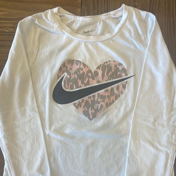 Nike Girls' Long Sleeve Leopard Top and Legging Set Sz. 6X - Picture 2 of 6
